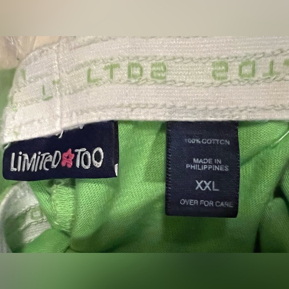 JUNIOR’S LIMITED TOO GYMNAST SHORTS. - Picture 7 of 10